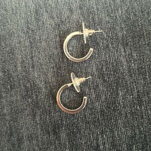 Kendra Scott hoop earrings